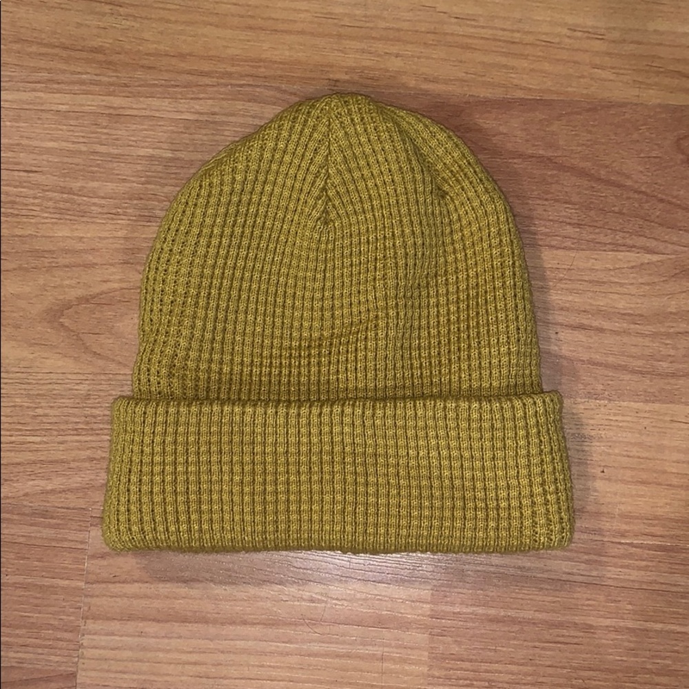 Urban Outfitters Beannie